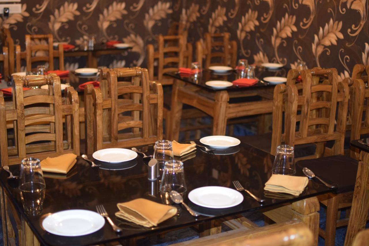 Recline Hotel And Restaurant Gauripur Exterior photo